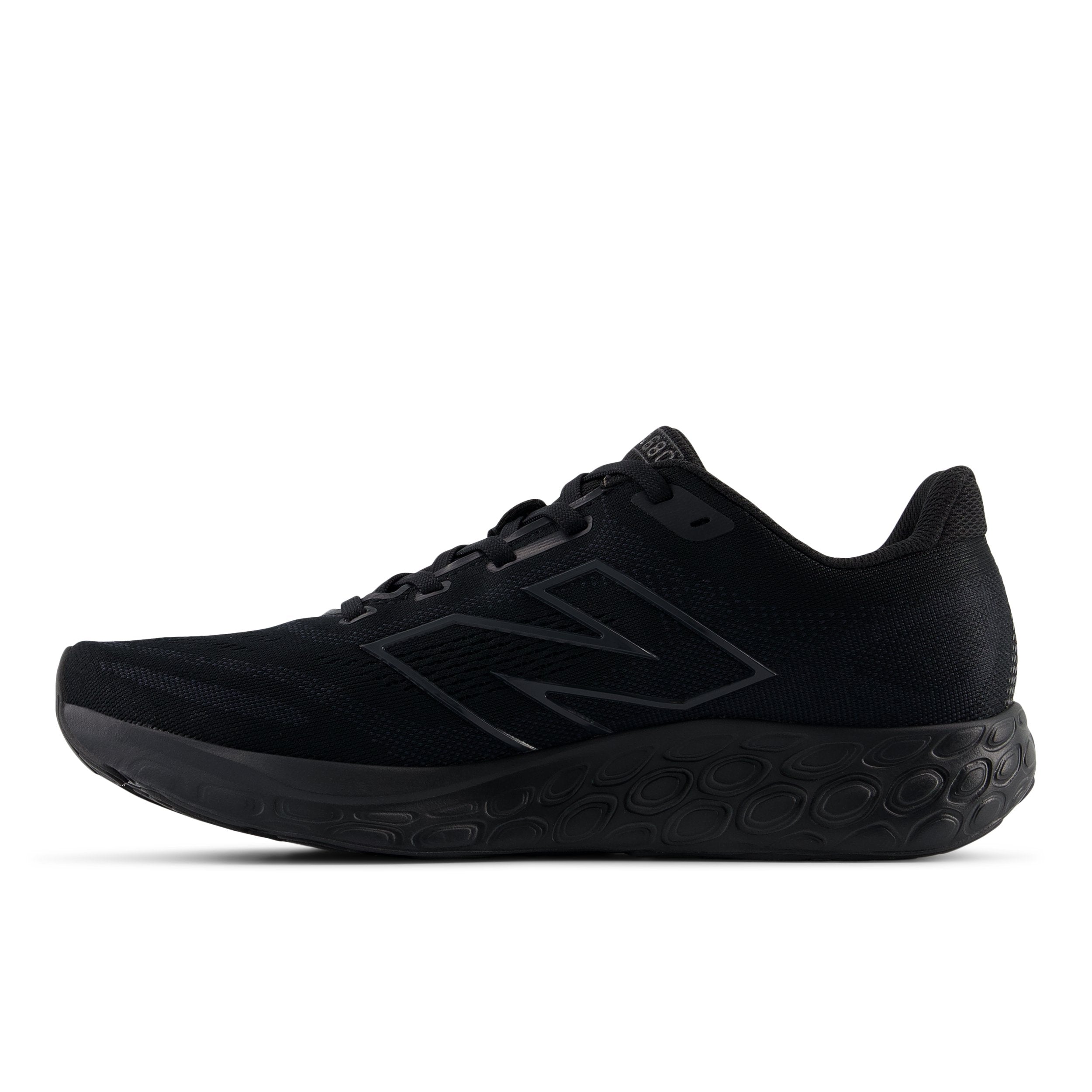 680 v8 2E 7 / Triple Black 680 v8 2E 7 / Triple Black