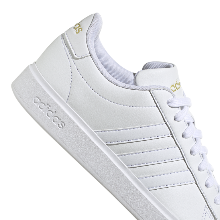 Grand Court Cloudfoam Lifestyle Court Comfort Shoes 5 / Ftwr White/Ftwr White/Gold Met. Grand Court Cloudfoam Lifestyle Court Comfort Shoes 5 / Ftwr White/Ftwr White/Gold Met.