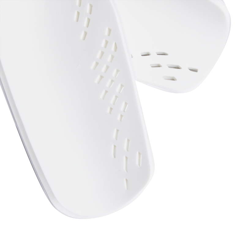 Tiro Club Shin Guards L / White/Black Tiro Club Shin Guards L / White/Black