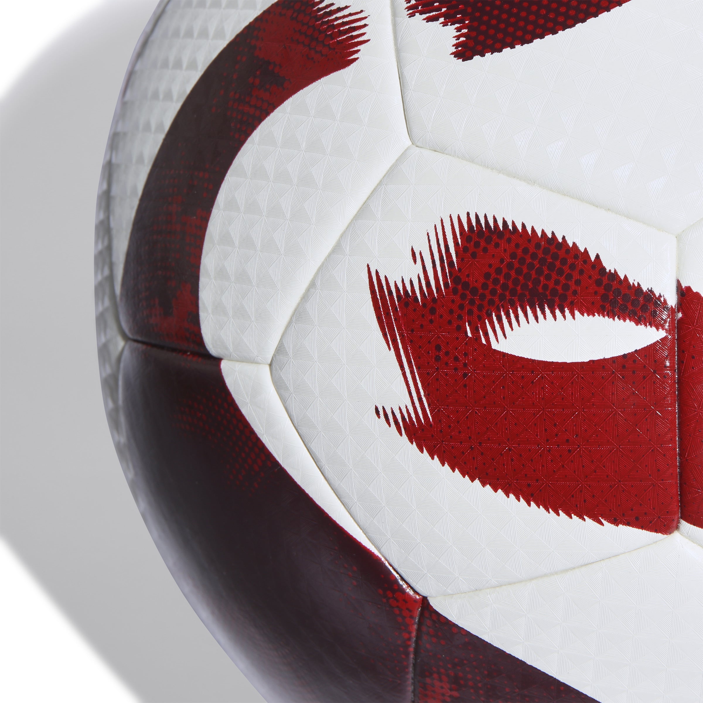 TIRO LEAGUE THERMAL BONDED BALL White / Team Colleg Burgundy / Team Colleg Red / 4 TIRO LEAGUE THERMAL BONDED BALL White / Team Colleg Burgundy / Team Colleg Red / 4
