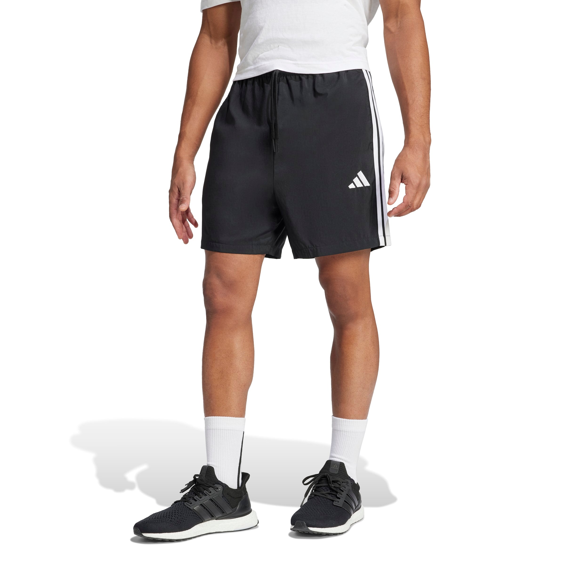 ESSENTIALS THREE STRIPES CHELSEA SHORTS Black / White / 2XL ESSENTIALS THREE STRIPES CHELSEA SHORTS Black / White / 2XL