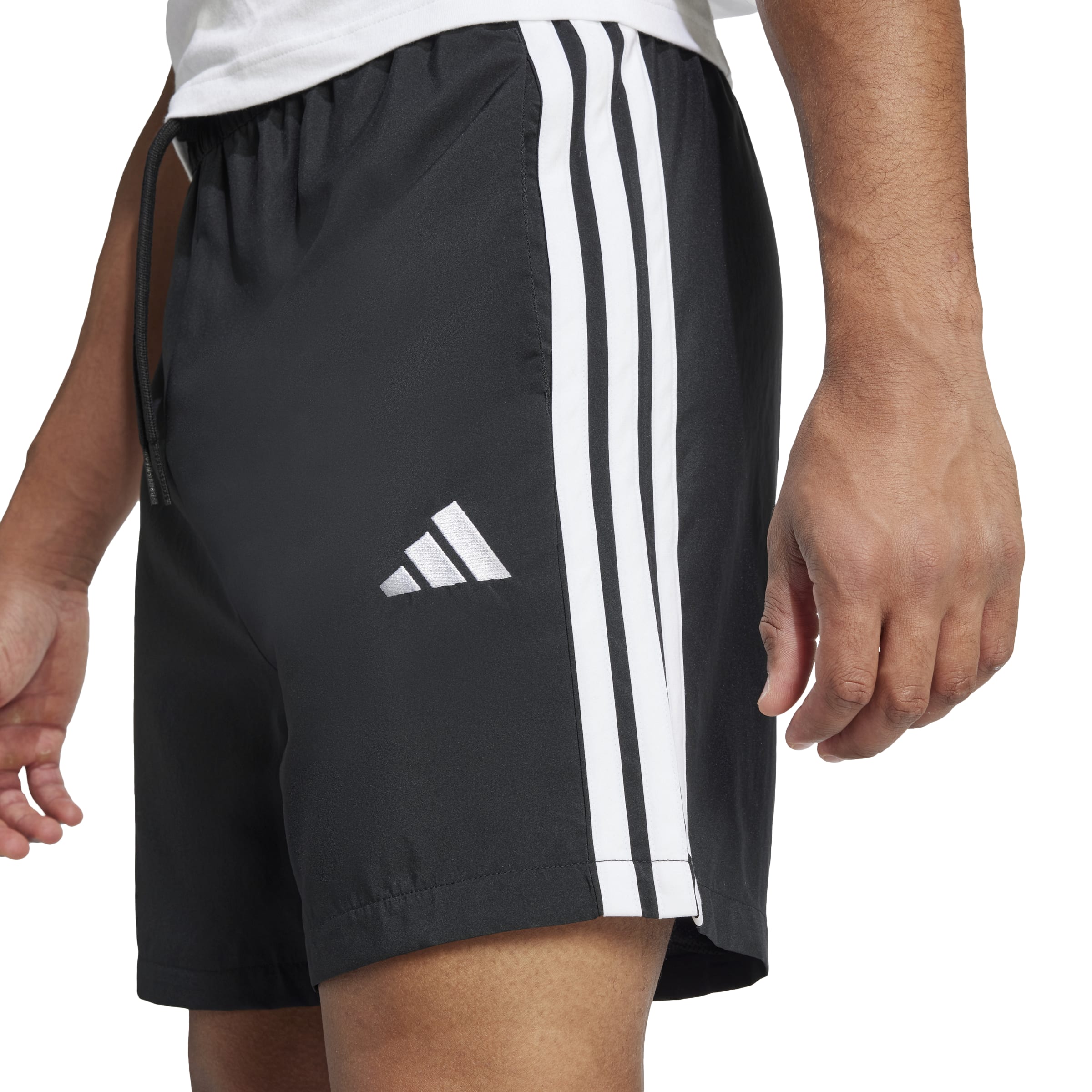 ESSENTIALS THREE STRIPES CHELSEA SHORTS Black / White / 2XL ESSENTIALS THREE STRIPES CHELSEA SHORTS Black / White / 2XL