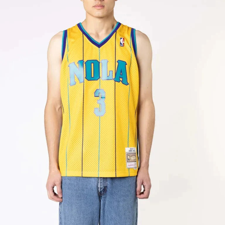 Mitchell & Ness -Chris Paul 3, New Orleans Hornets 10-11 NBA Swingman Jersey  Mitchell & Ness -Chris Paul 3, New Orleans Hornets 10-11 NBA Swingman Jersey