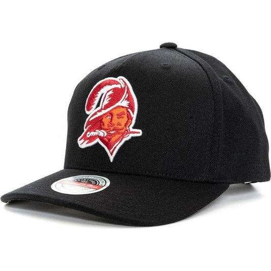 Mitchell & Ness - Tampa Bay Buccaneers Team Logo 5 Panel Classic Red Snapback 
