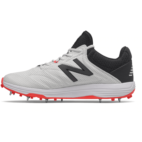 New Balance CK10 v4 Mens Cricket Shoe  New Balance CK10 v4 Mens Cricket Shoe