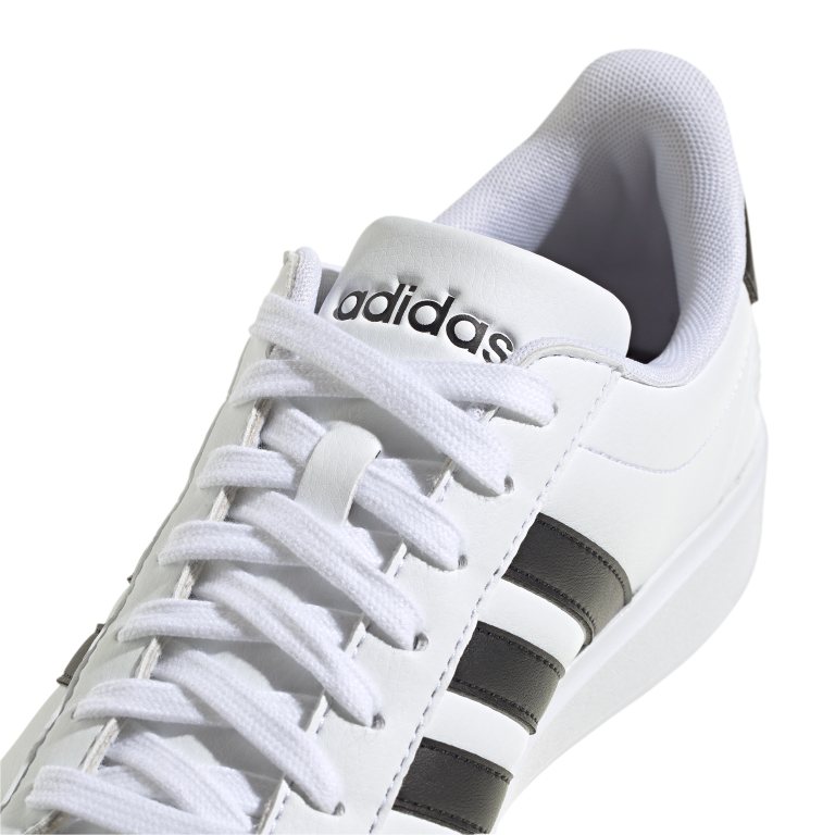 Grand Court Cloudfoam Lifestyle Court Comfort Shoes 5 / Ftwr White/Core Black/Core Black