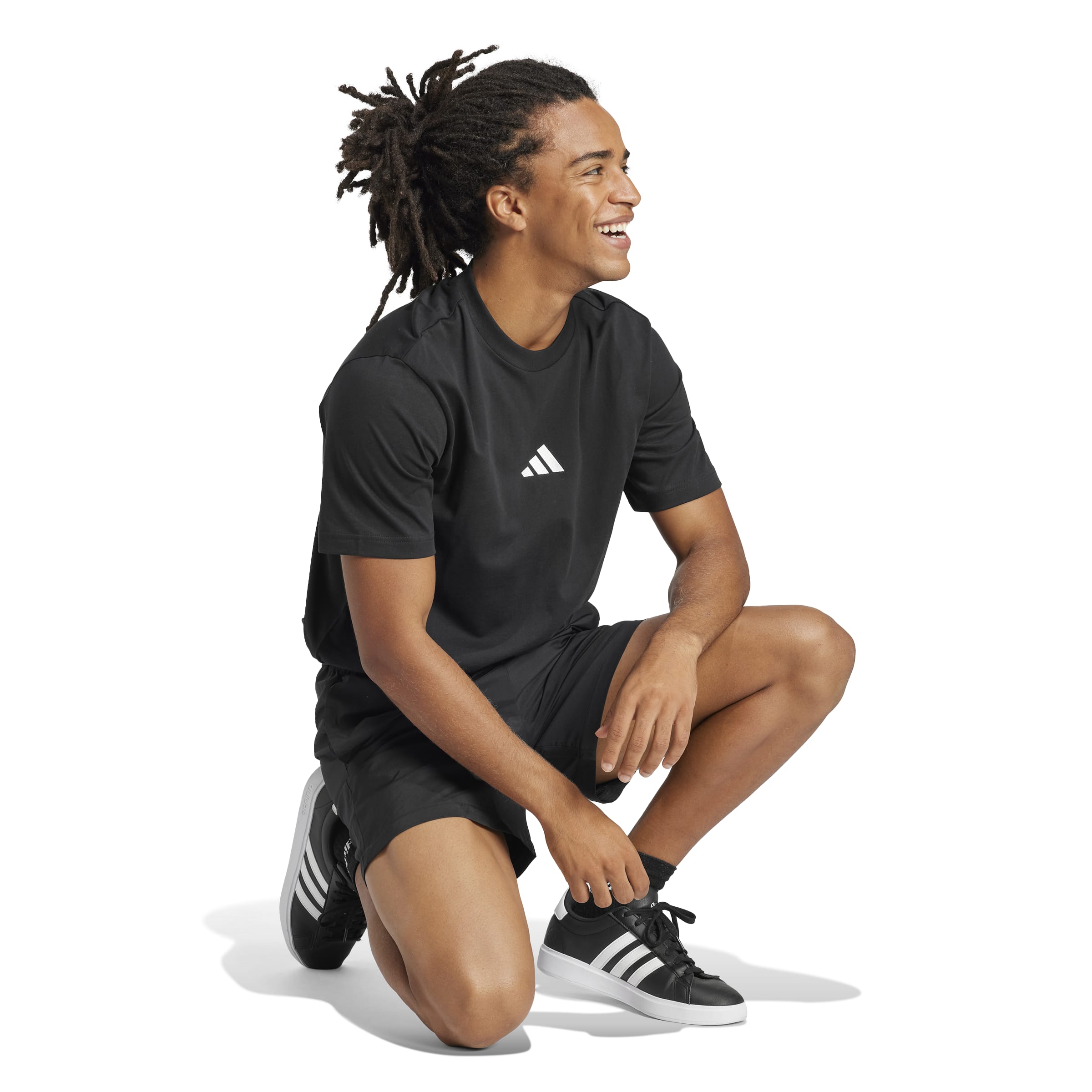 ESSENTIALS SMALL LOGO SINGLE JERSEY TEE Black / White / 4XL